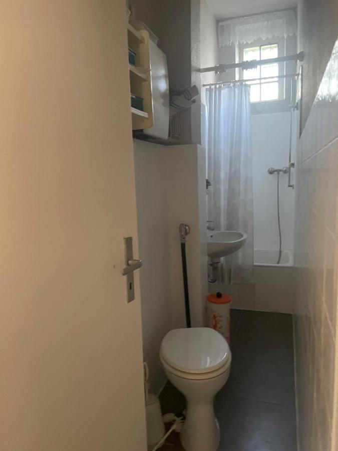 1 Schlafenzimmer 1 Whonzimmer Waschmaschine Trockner Maximum 4Personen Rheinhausen Center Appartement 1705 Duisburgo Exterior foto
